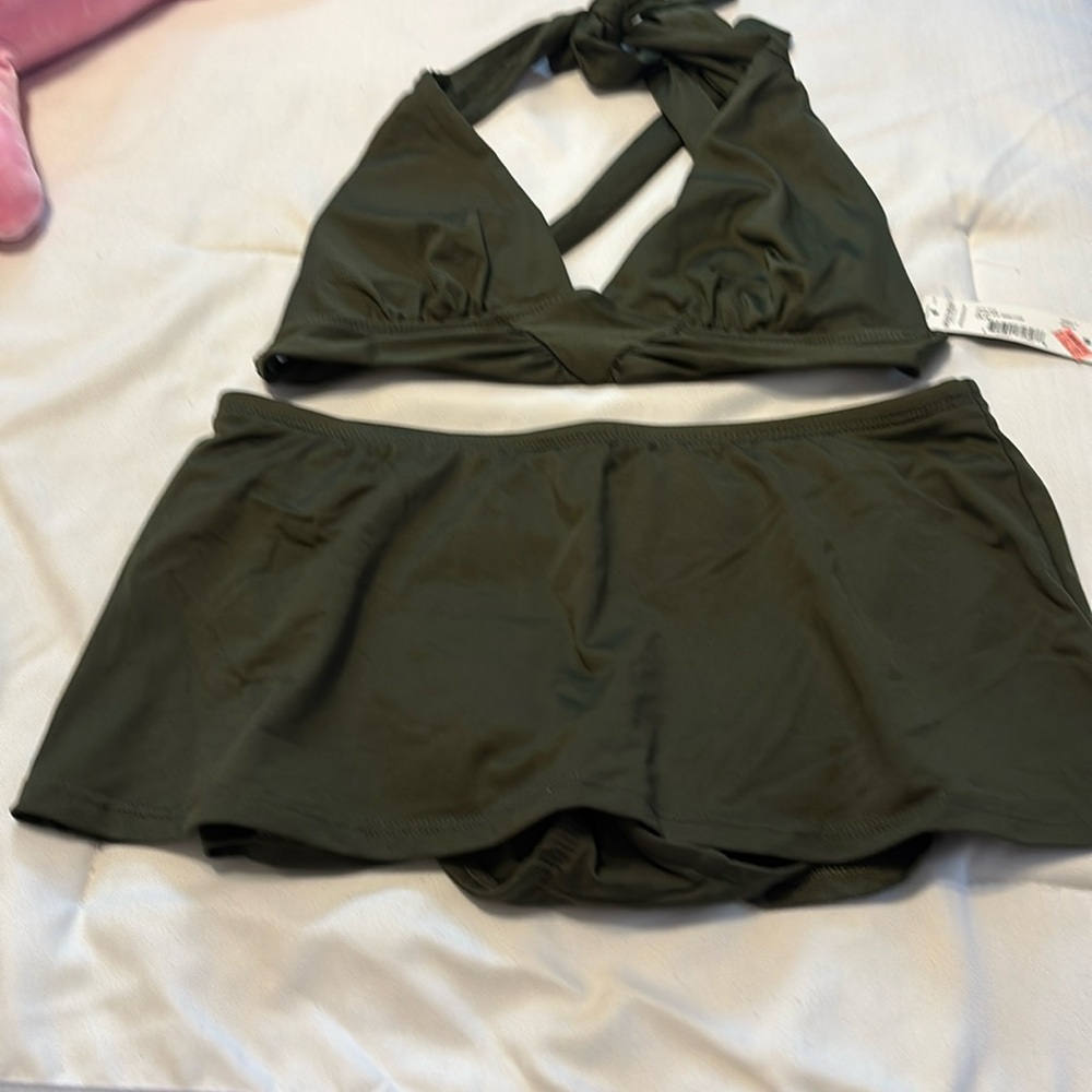 New with tags Bisou Bisou shirted Bikini size medium